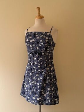 City Triangles 90s/Y2K Blue Floral Mini Dress | Size M